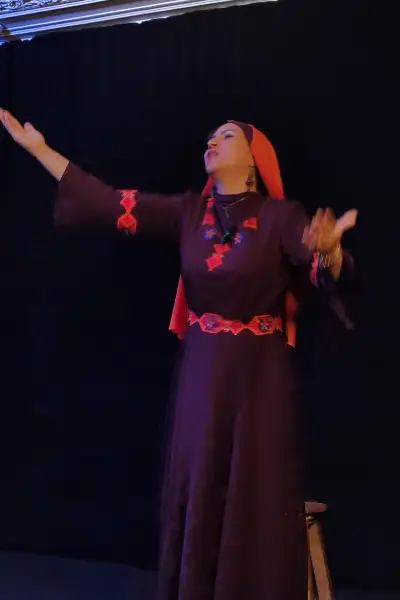 جشنواره نمایش های آئینی و سنتی